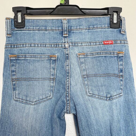 Wrangler Boys Jeans Size 10 Regular Light Wash Denim Straight Back to School - Picture 11 of 11